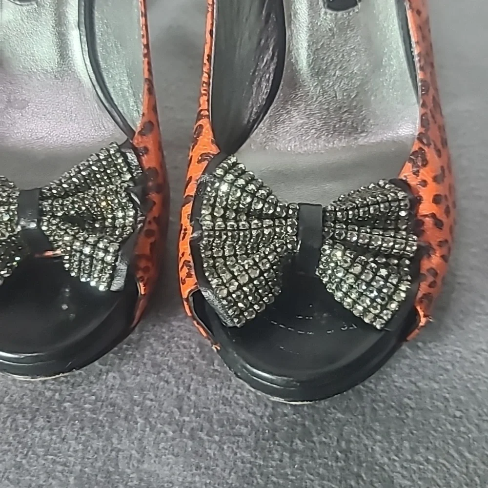 Gina Platform Heels leopard print pink & black sz7